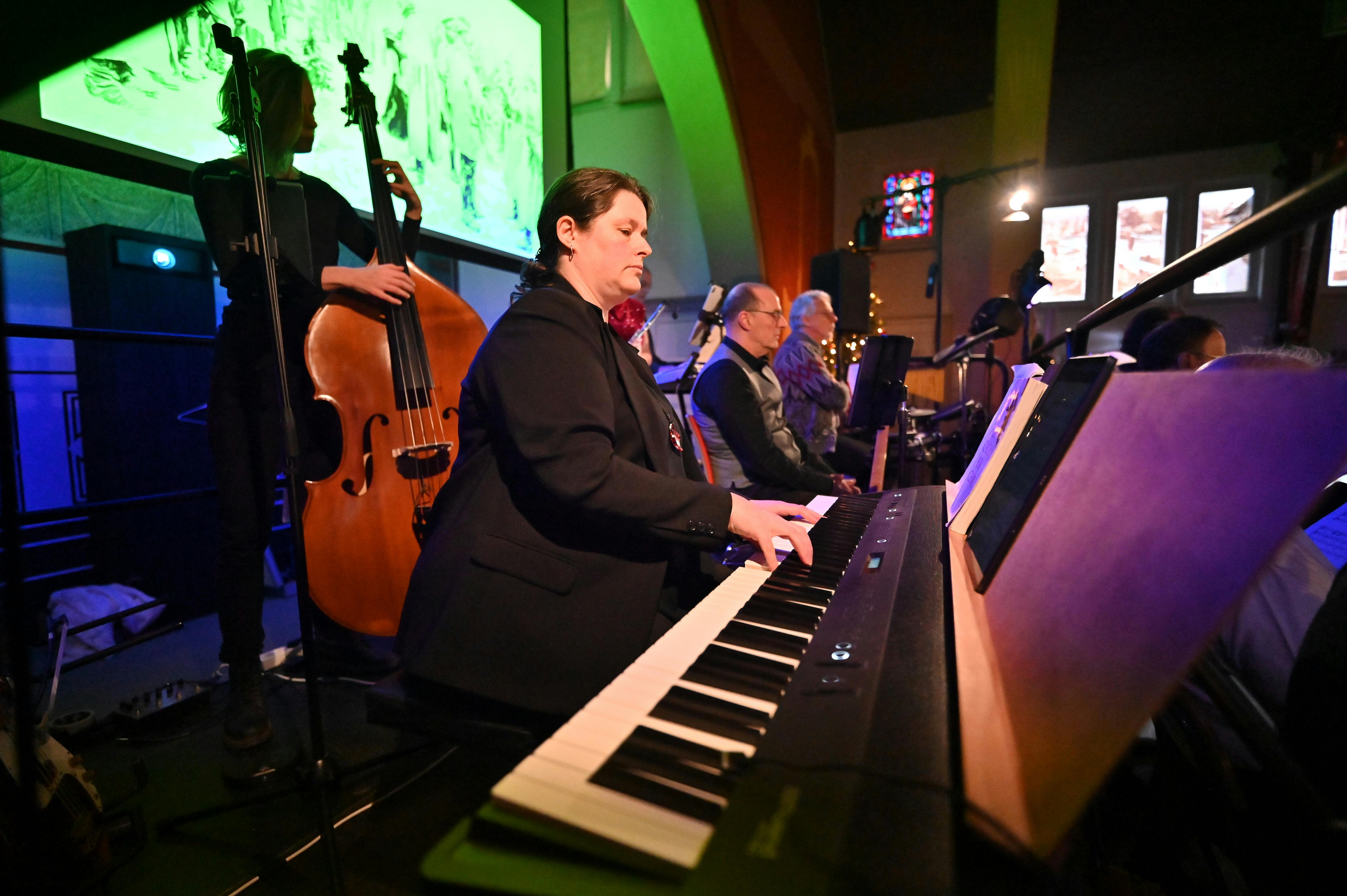 Muzikanten gezocht voor begeleiding van uniek kerstkoor!